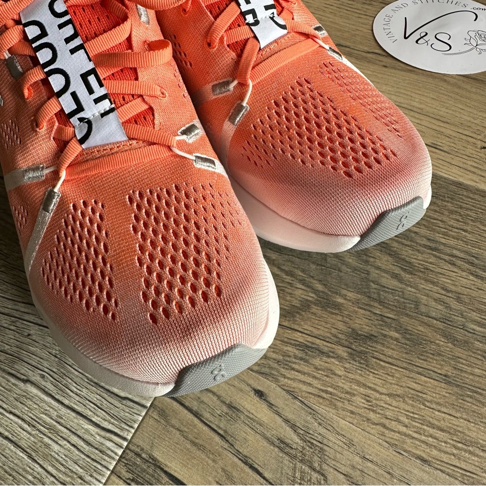 NEW On Cloud Surfer Running Shoes Men’s 9 - Picture 3 of 9